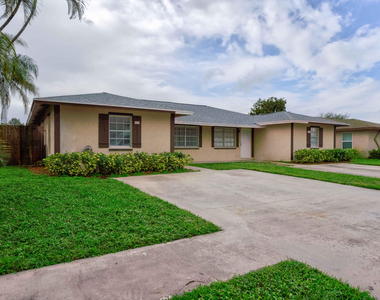 4698 Arthur Street - Photo Thumbnail 12