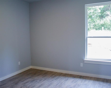 17876 Salem Road - Photo Thumbnail 7