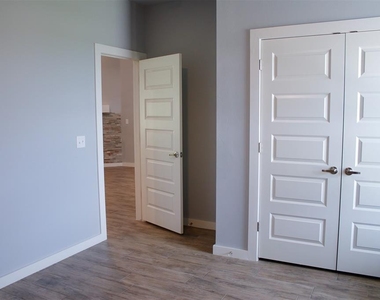 17904 Salem Road - Photo Thumbnail 12
