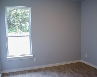 17904 Salem Road - Photo Thumbnail 6