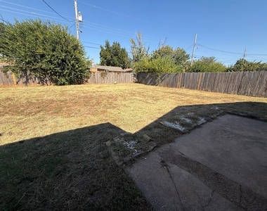 5813 Nw 66th Street - Photo Thumbnail 28