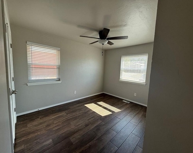5813 Nw 66th Street - Photo Thumbnail 19