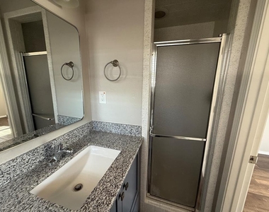 5813 Nw 66th Street - Photo Thumbnail 15