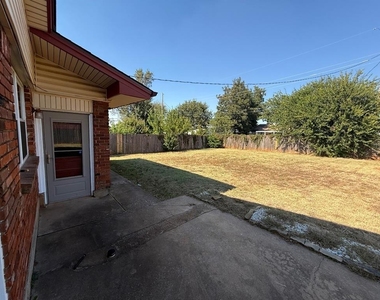 5813 Nw 66th Street - Photo Thumbnail 27