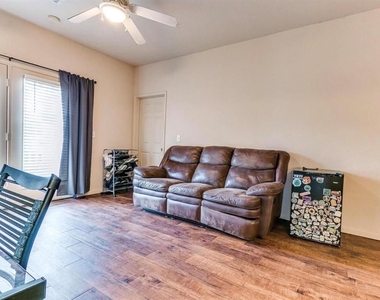 2200 Classen Boulevard - Photo Thumbnail 2