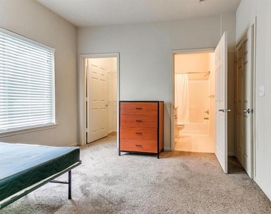 2200 Classen Boulevard - Photo Thumbnail 4