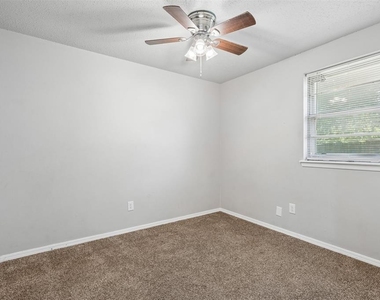 4008 Se 46th Street - Photo Thumbnail 28