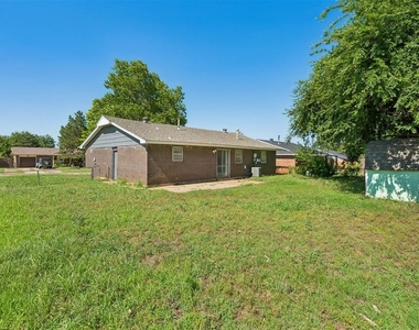 4008 Se 46th Street - Photo Thumbnail 31