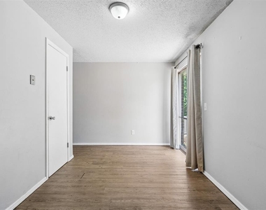 4008 Se 46th Street - Photo Thumbnail 14