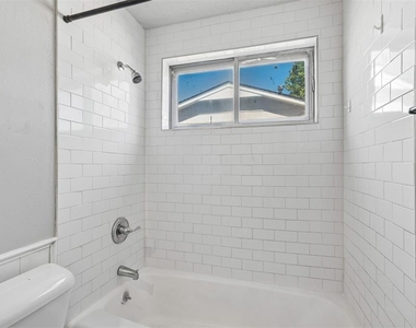 4008 Se 46th Street - Photo Thumbnail 20