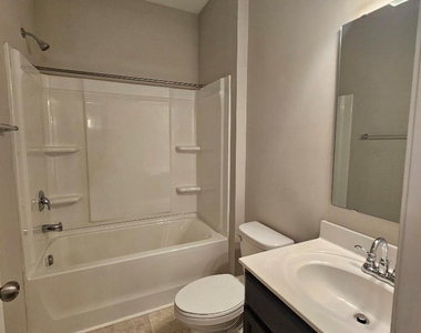 411 Copes Court - Photo Thumbnail 22