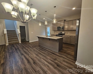 411 Copes Court - Photo Thumbnail 3