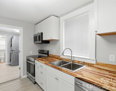2225 Tate Street - Photo Thumbnail 9