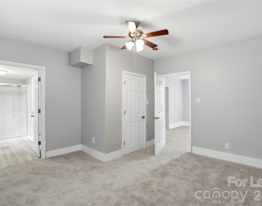2225 Tate Street - Photo Thumbnail 19