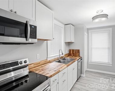 2225 Tate Street - Photo Thumbnail 11