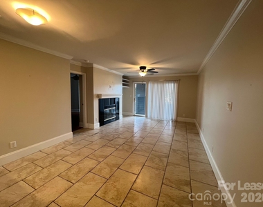18733 Vineyard Point Lane - Photo Thumbnail 12