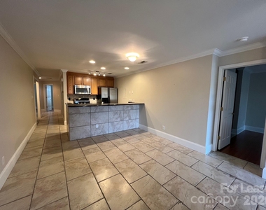 18733 Vineyard Point Lane - Photo Thumbnail 11