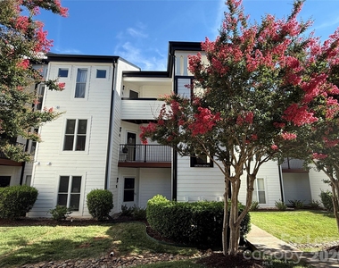 18733 Vineyard Point Lane - Photo Thumbnail 22