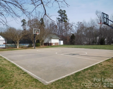 17905 Delmas Drive - Photo Thumbnail 17