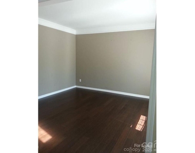 1572 Duckhorn Street Nw - Photo Thumbnail 2