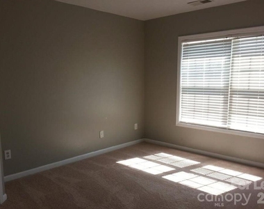 1572 Duckhorn Street Nw - Photo Thumbnail 11