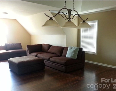 1572 Duckhorn Street Nw - Photo Thumbnail 17