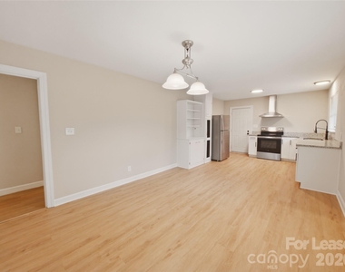 765 8th Avenue Drive Se - Photo Thumbnail 5