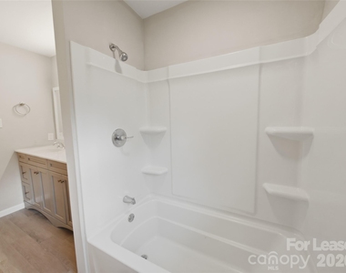 765 8th Avenue Drive Se - Photo Thumbnail 12