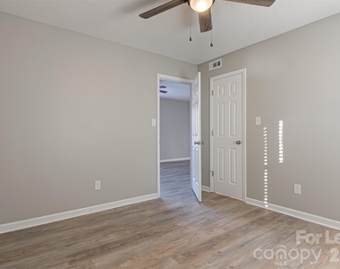 525 12th Street Sw - Photo Thumbnail 14
