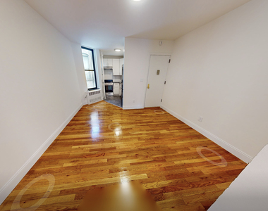 330 East 93rd Street - Photo Thumbnail 4