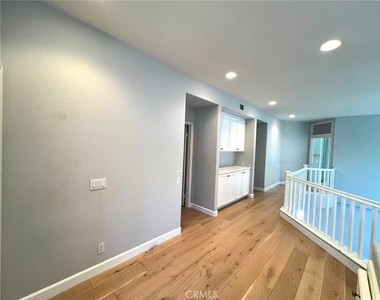 32 Bristlecone - Photo Thumbnail 8