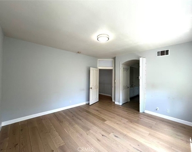 32 Bristlecone - Photo Thumbnail 12