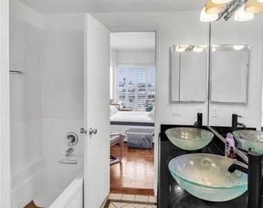 1115 S Elm Drive - Photo Thumbnail 15