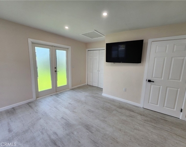 9540 Defiance Avenue - Photo Thumbnail 19