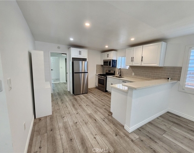 9540 Defiance Avenue - Photo Thumbnail 14