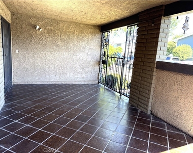 3901 Green Avenue - Photo Thumbnail 14