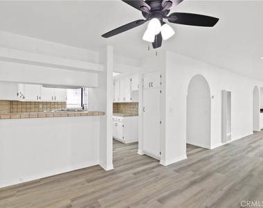 1052 Belmont Avenue - Photo Thumbnail 4