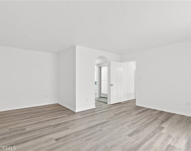 1052 Belmont Avenue - Photo Thumbnail 9