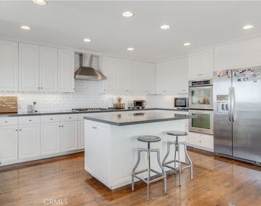 846 15th Street - Photo Thumbnail 10