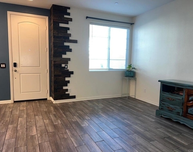 1707 Frangipani Avenue - Photo Thumbnail 12