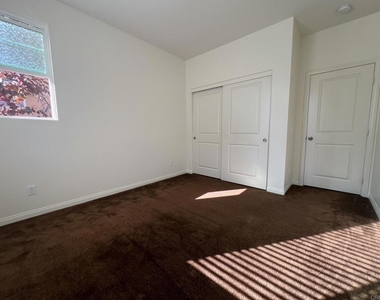1707 Frangipani Avenue - Photo Thumbnail 14