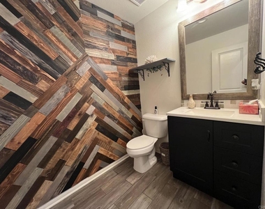1707 Frangipani Avenue - Photo Thumbnail 13