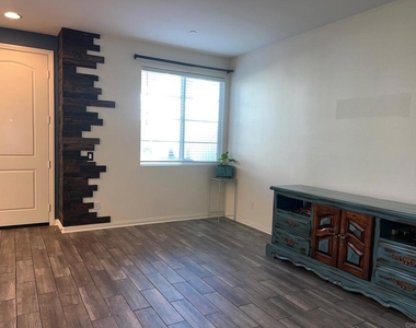 1707 Frangipani Avenue - Photo Thumbnail 10