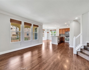 329 Tall Oak - Photo Thumbnail 9