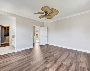329 Tall Oak - Photo Thumbnail 24