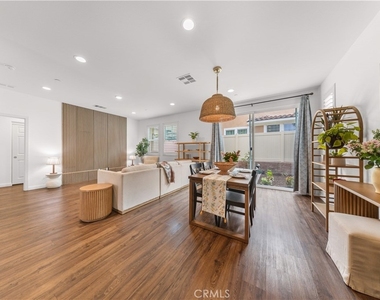 16005 Blueberry Ave - Photo Thumbnail 9