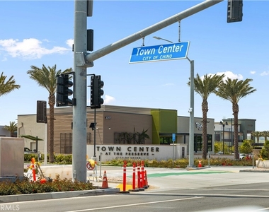 16005 Blueberry Ave - Photo Thumbnail 44
