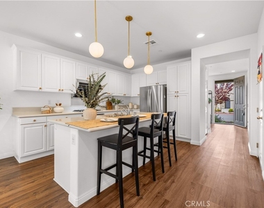 16005 Blueberry Ave - Photo Thumbnail 11