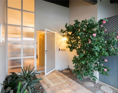 2170 Vista Entrada - Photo Thumbnail 19