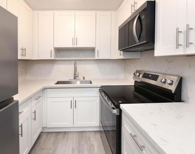 1720 Hearst - Photo Thumbnail 9